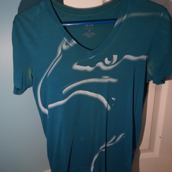 T shirts/V Necks - Picture 9 of 11